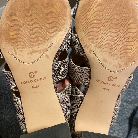 EUC Snake Print Open Toe Heels - Picture 6 of 6